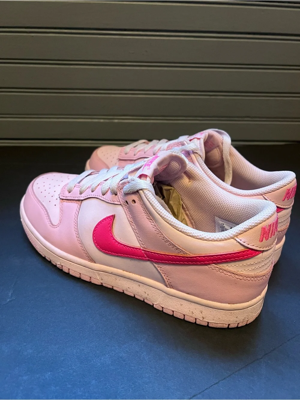 Nike Dunk Low (GS) Pink Leather Low Top Lace-Up Sneakers US 6.5 Youth Women's 8